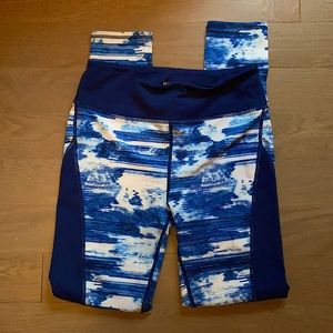 Zella Girl 14-16 (XL) blue/white striped leggings.